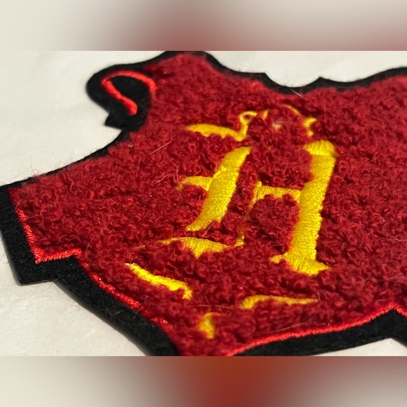 EPIC RARE HARRY POTTER ITEM BUNDLE! Hogwarts patch, Pixie confetti, tape, case - Picture 3 of 7